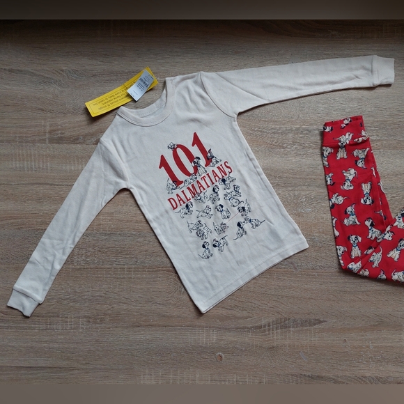 Gap 101 Dalmations pjs size 6 - Picture 9 of 16